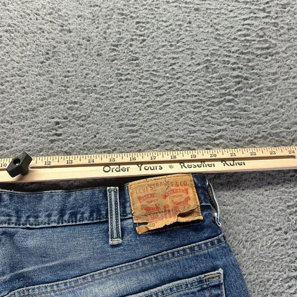 Levis before purchasing